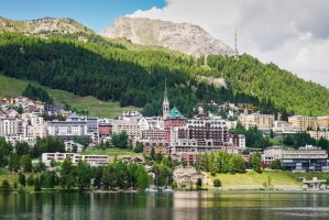 Sankt Moritz – RuslanKphoto / Shutterstock