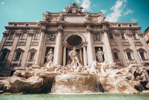 Fontána di Trevi – Cristina Gottardi / Unsplash