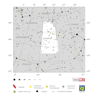 Ještěrka, mapa souhvězdí – International Astronomical Union + Sky & Telescope (CC BY 3.0), česká legenda CoJeCo.cz (CC BY 4.0)