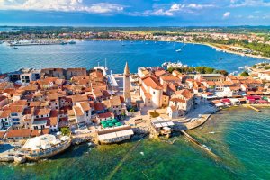 Umag – xbrchx / Shutterstock