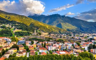 Bellinzona – Leonid Andronov / Shutterstock