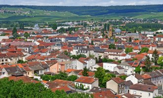 Épernay – Pack-Shot / Shutterstock