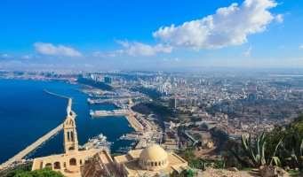 Oran – Dave Primov / Shutterstock