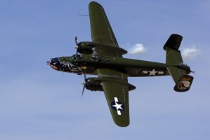 B-25 Mitchell, Lancaster, Kalifornie, USA (19.3.2016) – KGriff / Depositphotos