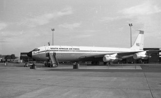 Boeing 707-320 AF-615 – Profimedia.CZ