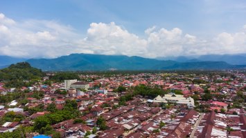Padang – Stocksolution / Shutterstock