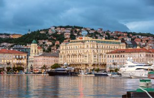 Rijeka – Leonid Andronov / Shutterstock