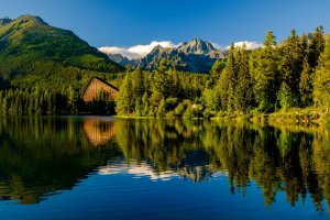 Štrbské pleso – Jaroslav Sekeres / Shutterstock