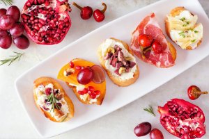 Hors d'oeuvres – JeniFoto / Shutterstock