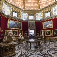 Galleria degli Uffizi – vvoe / Shutterstock