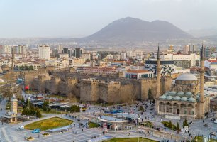 Kayseri – JackKPhoto / Shutterstock