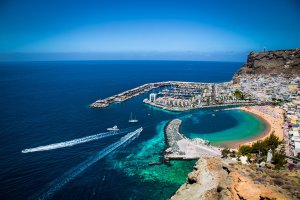 Město Puerto de Mogan na ostrově Gran Canaria – Aleksandar Todorovic / Shutterstock