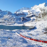 Bernina – AaronChenPS2 / Shutterstock