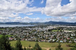 Rotorua – KCEmperor / Shutterstock