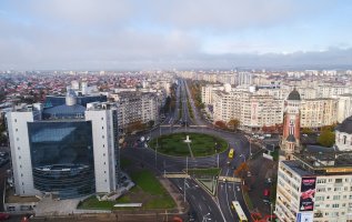 Ploieşti – Dragos Asaftei / Shutterstock