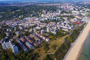 Bournemouth – Duncan Cuthbertson / Shutterstock