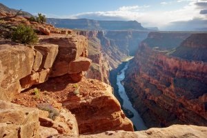 Grand Canyon, Velký kaňon řeky Colorado – sumikophoto / Shutterstock