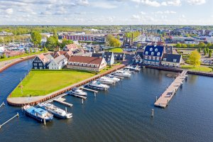 Huizen – Steve Photography / Shutterstock
