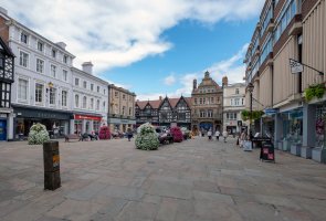 Shrewsbury – simon hark / Shutterstock