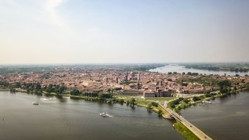 Mantova – Marcos E Ramos Ponciano / Shutterstock
